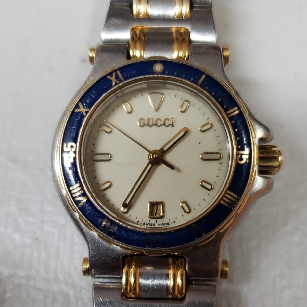 Gucci Silver and Gold Watch with Cream Dial, Vintage 90's Read Discreption